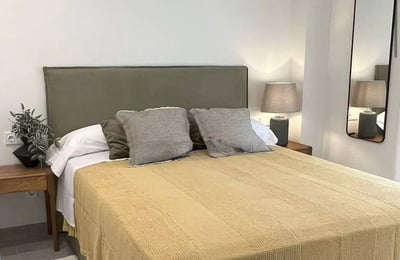 Location longue durée d’un appartement moderne de 2 pièces, 70 m², à Elche, Espagne